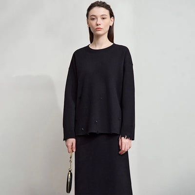 Solid Knitted O-Neck Loose Medium And Long Sweater