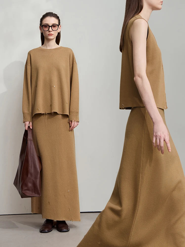 Solid Knitted O-Neck Loose Medium And Long Sweater